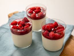 Panna Cotta with Raspberry&nbsp;Coulis